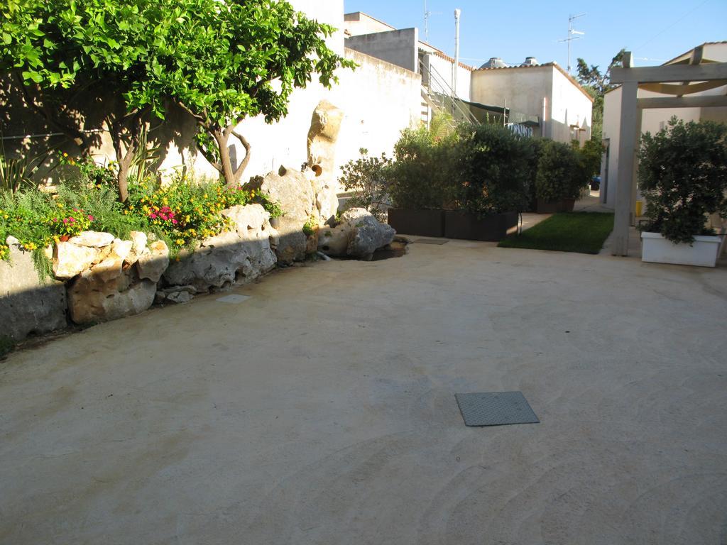 לינה וארוחת בוקר קוסטונאצ'י La Casa Dei Nonni מראה חיצוני תמונה