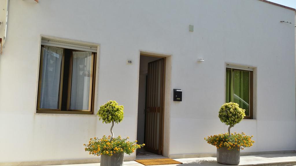 לינה וארוחת בוקר קוסטונאצ'י La Casa Dei Nonni מראה חיצוני תמונה
